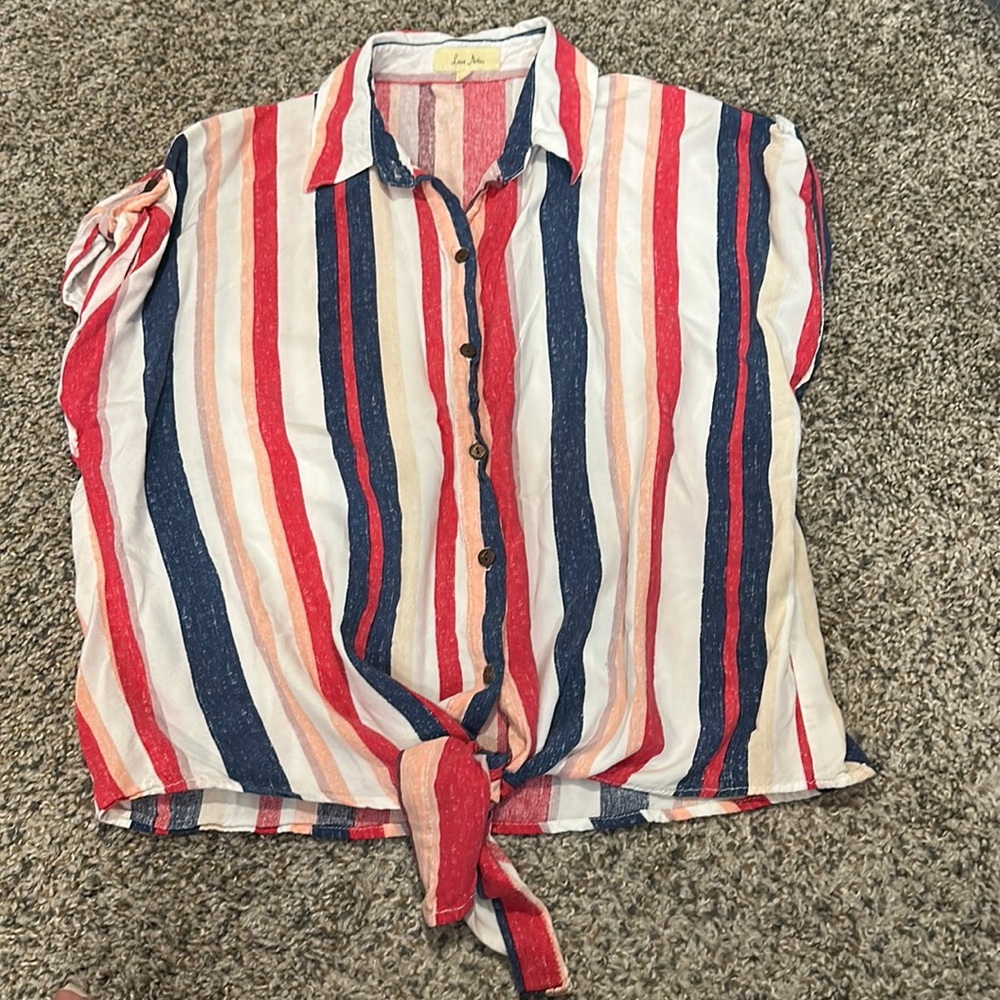 EUC Love Notes size Small stripped print tie hem button down blouse